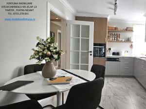 Bijuterie imobiliara- Vila de lux "La Cheie" cu design de autor- zona 1 Mai Piatra Neamt — miniatura 3
