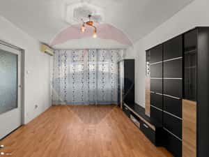 Apartament cu 2 camere de vânzare - zona Alfa — miniatura 3