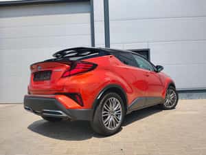 Toyota C-HR 2.0 Hybrid Classy Bi-Tone — miniatura 4