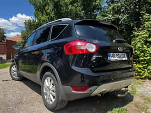 Ford Kuga 2.0 TDCI 136 CP - SUV second-hand — miniatura 2
