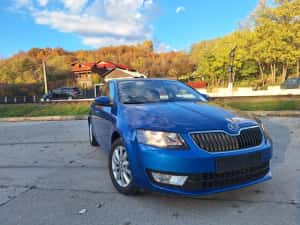 Skoda Octavia Berlina Fabr.2013 — miniatura 2