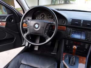 BMW Seria 5 / E39 / 525i / Limousine / Inmatriculat — miniatura 8