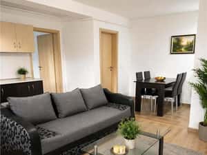 Apartament 2 camere, decomandat, etaj1, mobilat, utilat, parcare inclu — miniatura 5