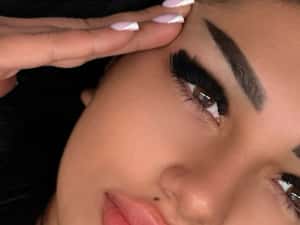 Extensii gene, micropigmentari sprancene, tratamente faciale & corpora — miniatura 3