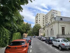 Apartament ultracentral exclusivist cu Garaj încălzit — miniatura 8