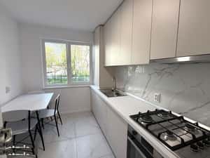 Apartament de inchiriat impecabil, Podu Ros — miniatura 3