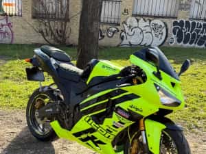 Kawasaki ZX6R an 2006 — miniatura 2
