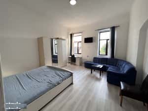 Apartament 1 camera central de inchiriat — miniatura 1