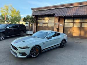 Ford Mustang Coupe 460cp - 25.900 km