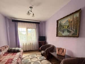 Apartament 3 camere Strada Victoriei, balcon și centrala proprie — miniatura 5