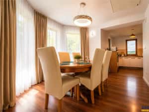 FILM! Resedinta nobiliara, in inima coltului verde al Vaii Nandrului: Pestisu Mic. — miniatura 9