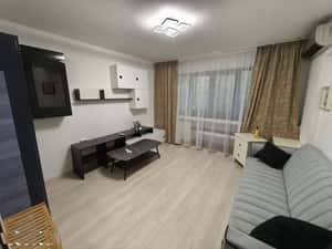 Apartament cu 2 camere Metrou Tineretului, central, stradal — miniatura 2