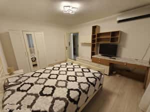 Apartament cu 2 camere Metrou Tineretului, central, stradal — miniatura 3