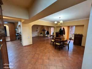 Apartament unic în zonă — miniatura 1