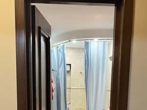 Apartament unic în zonă — miniatura 5