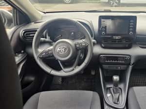 Toyota Yaris 1.5 VVT-i HSD Active Automată 116 HP Hibrid (B/E) — miniatura 4