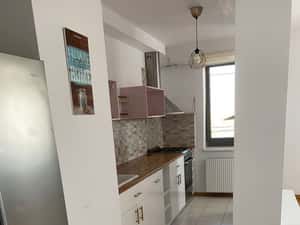 Vand Ap.2 camere, metrou, sector 4 Bucuresti Monaco tower — miniatura 4