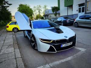 BMW i8 Coupe Plug-in Hybrid Deosebit — miniatura 4