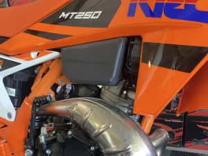 Cross dirt bike 250cc 2T nou cu garantie si livrare in tara — miniatura 9