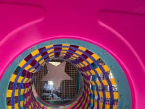 loc de joaca modular labirint piscina bile — miniatura 5