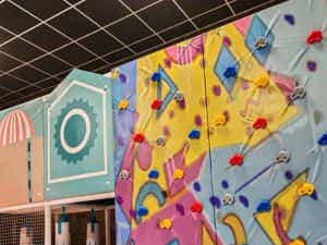 loc de joaca modular labirint piscina bile — miniatura 6