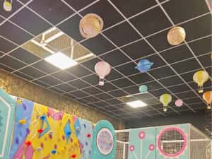 loc de joaca modular labirint piscina bile — miniatura 8