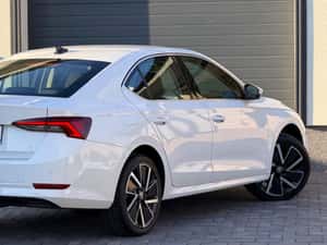 SKODA OCTAVIA Berlina 1.4 TSI iV * PLUG-IN HYBRID* DSG — miniatura 6