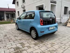 Volkswagen up 2023 electric — miniatura 4