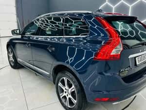 VOLVO XC 60 — miniatura 4
