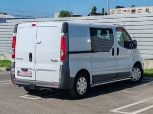 Renault Trafic, cabina dubla , cutie automata, 6 locuri — miniatura 4
