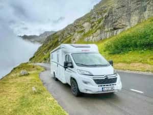 Vând Autorulotă Premium, Semiintegrată, Dethleffs Just Camp T 6812 EB — miniatura 1