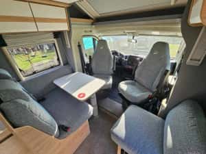 Vând Autorulotă Premium, Semiintegrată, Dethleffs Just Camp T 6812 EB — miniatura 3