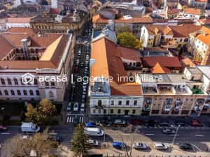 De închiriat spațiu ultracentral, ideal pentru multiple activități