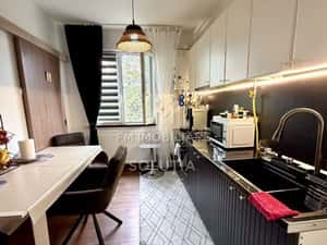 Apartament Modern, Renovat Integral | 3 Camere Decomandate | etaj 2