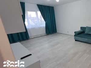 Inchiriez apartament - zona centrala — miniatura 1