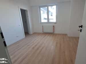 Apartament 2 camere decomandat etaj 3 — miniatura 2