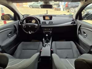 Renault Megane 1.5 dCi – economie, confort și stil pentru fiecare zi — miniatura 5