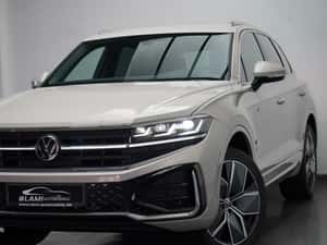 Volkswagen Touareg SUV 2967 cm3 Diesel 231 cp