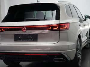 Volkswagen Touareg SUV 2967 cm3 Diesel 231 cp — miniatura 5