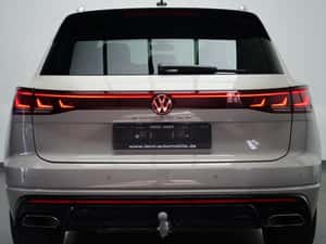 Volkswagen Touareg SUV 2967 cm3 Diesel 231 cp — miniatura 6