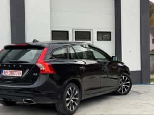 Volvo V60 D2 // 2018 // De Vânzare // Rate //Garantie — miniatura 3