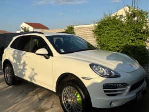 Vand Porsche Cayenne. 3.0d — miniatura 2