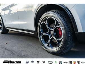 Alfa Romeo Stelvio SUV 2024 cu 46.000 km — miniatura 5