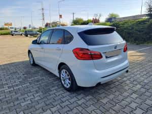 Bmw seria 2  190 cp Sport Line Automat Euro 6 — miniatura 8