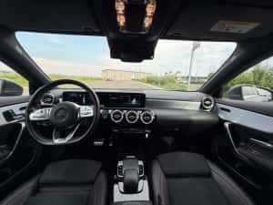 Mercedes Benz Cla200 — miniatura 8