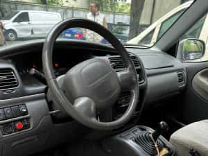 Suzuki Grand Vitara, an 2000, 2.5 benzina tractiune integrala km 258874, cutie manuala — miniatura 5