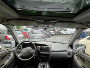 Suzuki Grand Vitara, an 2000, 2.5 benzina tractiune integrala km 258874, cutie manuala — miniatura 8