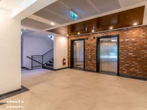Apartament cu 2 dormitoare, Living + Bucatarie 2 bai, 2 balcoane! — miniatura 1