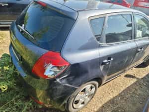 Fata usa stanga spate Kia Ceed 1 (facelift) (2010 - 2012) — miniatura 10