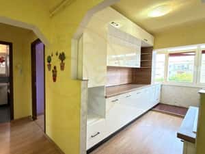 Apartament 2 camere Etaj III Carei-Str. M.Viteazul Nr.19, Vizavi Kaufl — miniatura 2